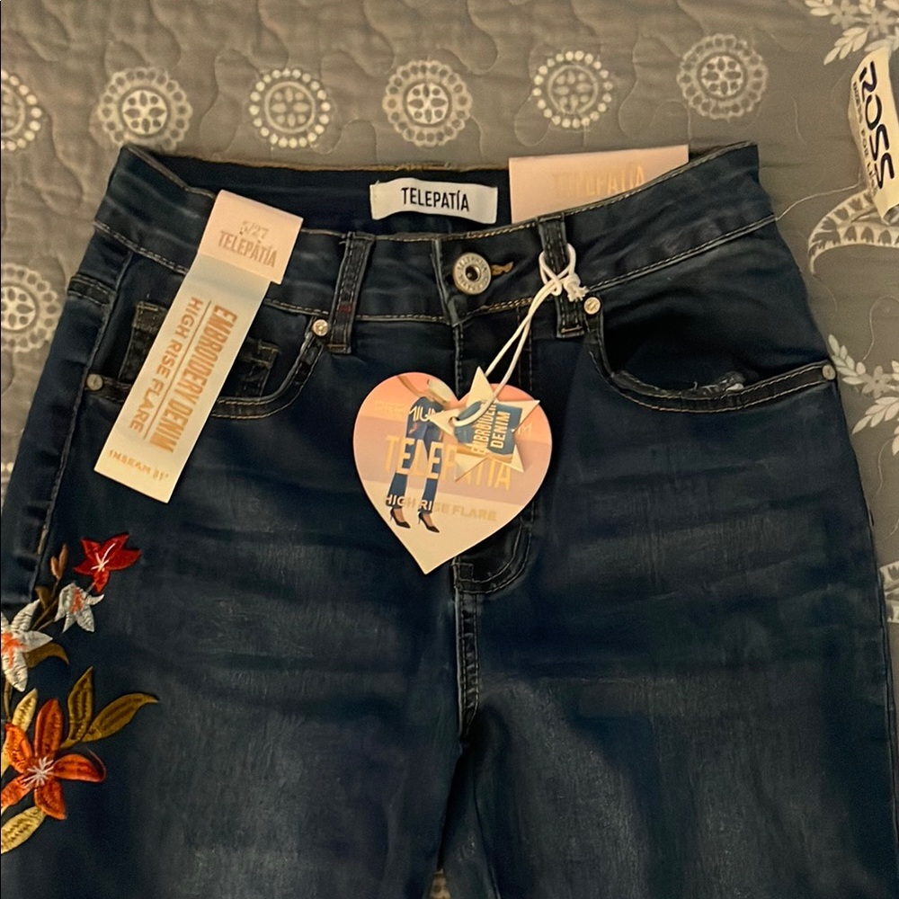 Women's Embroidered Dark Blue Jeans